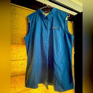 Eddie Bauer Sleeveless Water Guide Women’s shirt